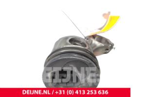 Volvo V70 Piston O5251 photo 3