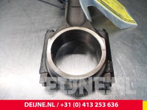 Volvo V70 Piston O5268 photo 2