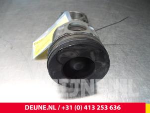 Volvo V70 Piston O5268 photo 3