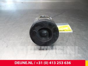 Volvo V70 Zuiger O5270 foto 3