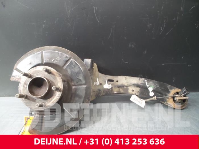 Volvo C30 Draagarm onder links-achter O5367