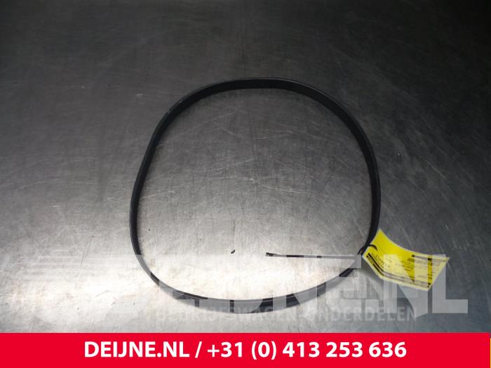 Gebruikte Multiriem Volvo V90 II (PW) 2.0 T4 16V Prijs € 20,00 Margeregeling aangeboden door van Deijne Onderdelen Uden B.V.