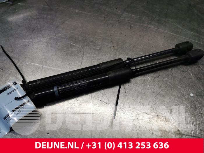 Volvo S60 Set of bonnet gas struts O5580