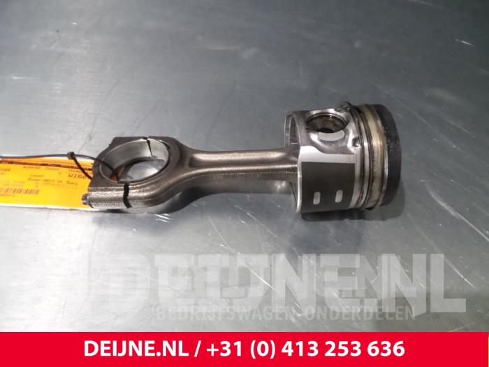 Volvo V40 Kolben O5634