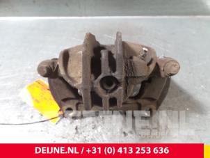 Volvo S40/V40 Remklauw (Tang) rechts-voor O5670 foto 3