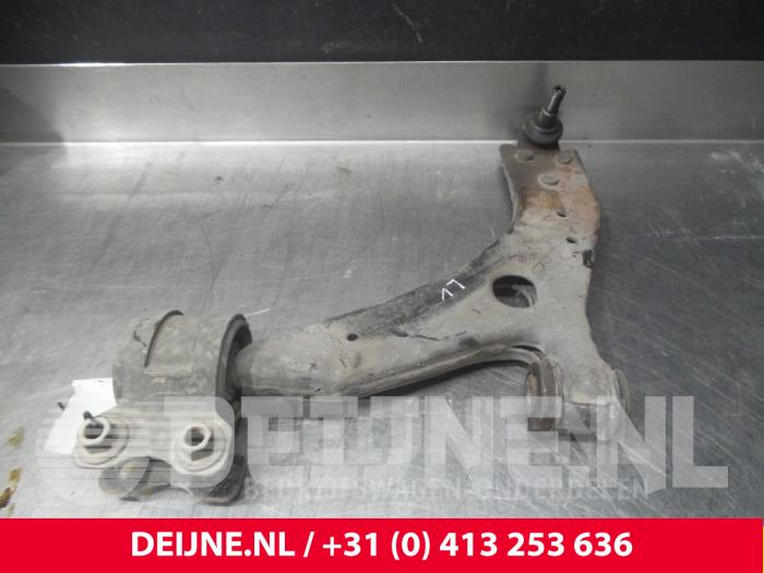 Volvo S40 Draagarm links-voor O5740
