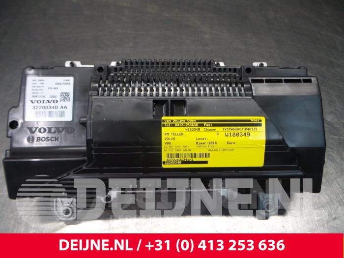Volvo V90 Tacho - Kombiinstrument KM O5854