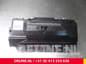 Volvo V90 Tacho - Kombiinstrument KM O5855 foto 2