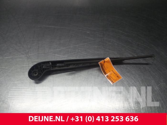 Volvo V70 Scheibenwischerarm hinten O6130