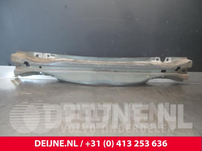 Volvo V70 Stoßstangeträger hinten O6347