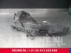 Volvo V40 Air box O6412 photo 2
