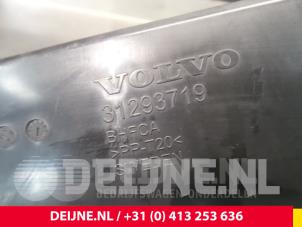Volvo V40 Luchtfilterhuis O6414 foto 4
