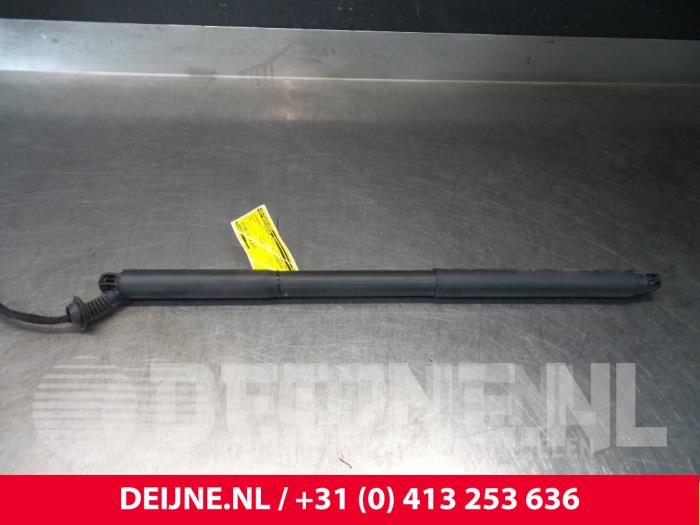 Volvo V90 Gasdämpfer links hinten O6470