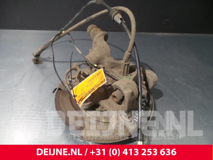Volvo XC70 Knuckle, rear right O6480