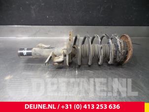 Volvo V70 Stoßdämpferstrebe links vorne O6677 foto 3