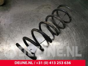 Volvo S60 Schroefveer achter O7300 foto 2