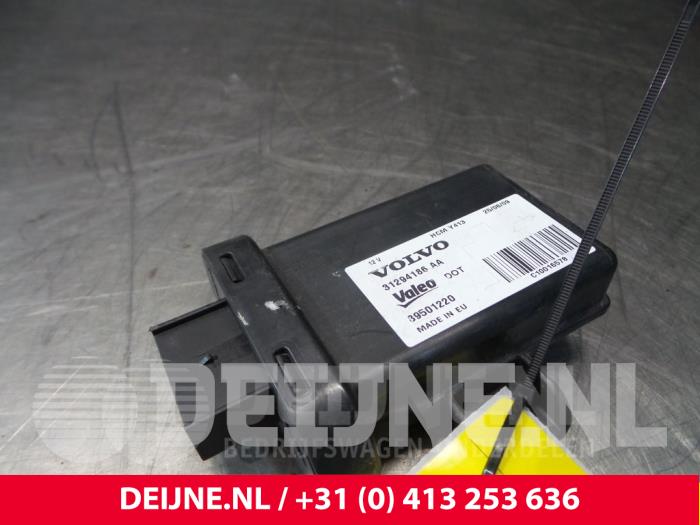 Gebruikte Computer Verlichting Volvo XC60 I (DZ) 2.4 D5 20V 205 AWD Prijs € 45,00 Margeregeling aangeboden door van Deijne Onderdelen Uden B.V.