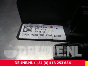 Volvo XC90 Accelerator pedal O8101 photo 3