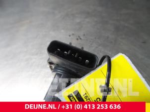 Volvo C70 Airflow meter O8277 photo 3
