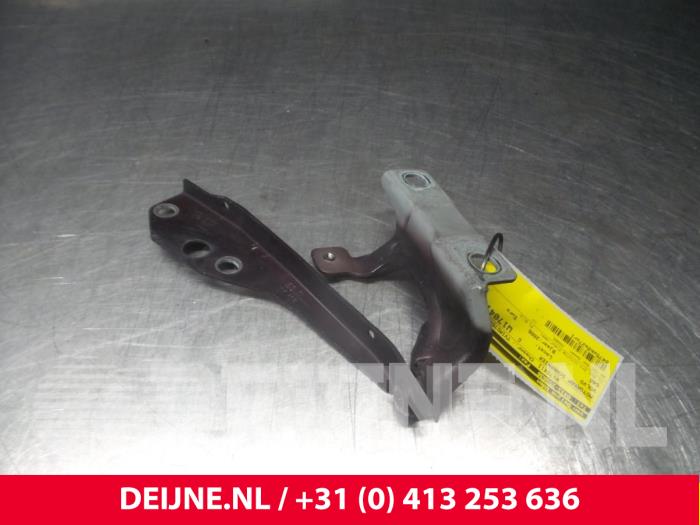 Volvo S40 Bonnet Hinge O8325