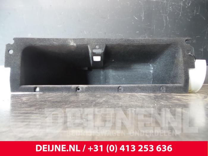 Volvo XC70 Handschuhfach O8334