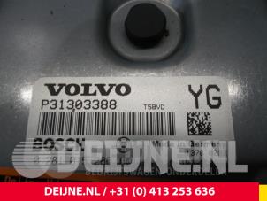 Volvo S80 Engine management computer O8351 photo 2