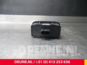 Volvo V90 Schakelaar achterklep O8406 foto 2