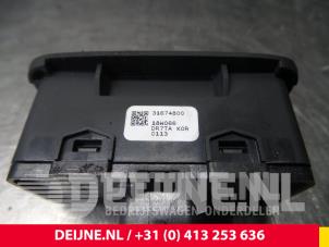 Volvo V90 Schakelaar achterklep O8406 foto 3