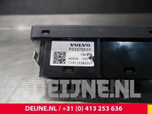 Volvo V90 Schakelaar achterklep O8407 foto 3
