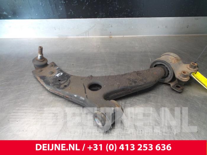Volvo C70 Draagarm onder rechts-voor O8413
