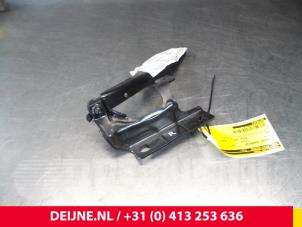 Volvo V50 Bonnet Hinge O8527 photo 2