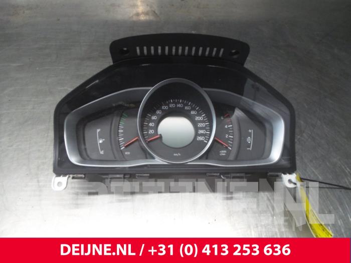 Volvo V60 Tacho - Kombiinstrument KM O8850