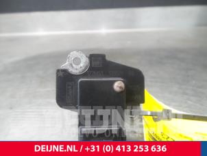 Volvo S40 Luftmengenmesser O8889 foto 3