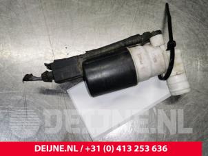 Volvo S60 Windscreen washer pump O8898 photo 2