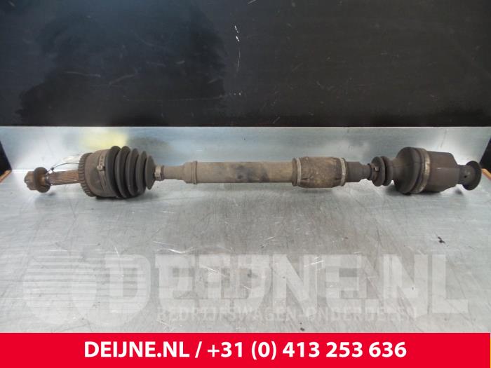 Gebruikte Steekas rechts-voor Volvo S40 (VS) 1.9 D di Prijs € 25,00 Margeregeling aangeboden door van Deijne Onderdelen Uden B.V.