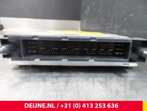Volvo XC70 Computer Motormanagement O8943 foto 3