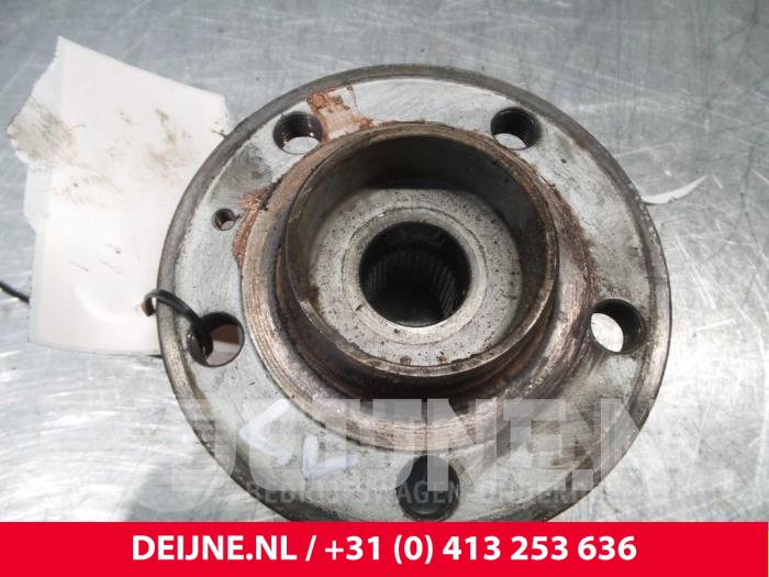 Volvo XC70 Front wheel bearing O9153
