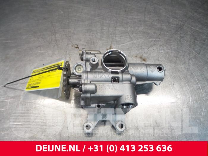 Gebruikte Oliepomp Volvo V40 (MV) 2.0 D3 20V Prijs € 60,50 Inclusief btw aangeboden door van Deijne Onderdelen Uden B.V.
