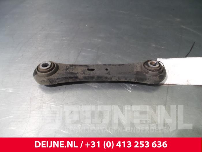 Volvo V60 Draagarm onder links-achter O9440