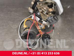 Volvo 850 Türschlossmechanik 4-türig links hinten O9544 foto 3