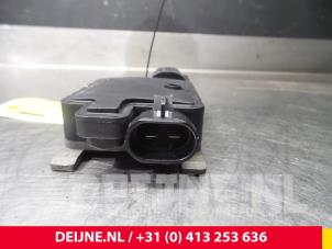 Volvo V40 Koelvinweerstand O9631 foto 3