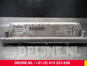 Volvo V70 Engine management computer O9833 photo 4