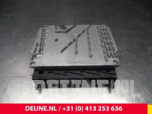 Volvo V70 Engine management computer O9833 photo 2