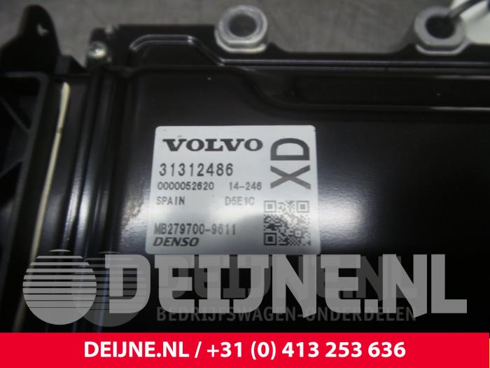 Computer Motormanagement van een Volvo V70 (BW) 2.0 D4 16V 2015