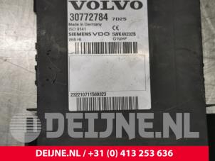 Volvo S80 Central door locking module O9947 photo 4