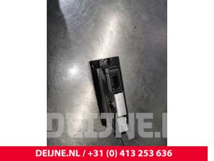 Volvo C70 Display Interieur O10051 foto 4