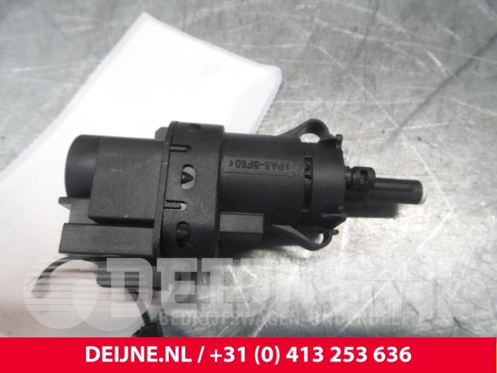 Volvo V60 Brake light switch O10079