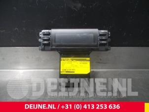 Gebruikte Display Interieur Volvo XC70 (BZ) 2.4 D5 20V AWD Prijs € 60,00 Margeregeling aangeboden door van Deijne Onderdelen Uden B.V.