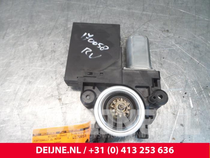 Volvo V50 Raammotor Portier O3212