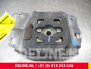 Gebruikte Motorrubber Volvo V40 (MV) 1.6 D2 Prijs € 25,00 Margeregeling aangeboden door van Deijne Onderdelen Uden B.V.